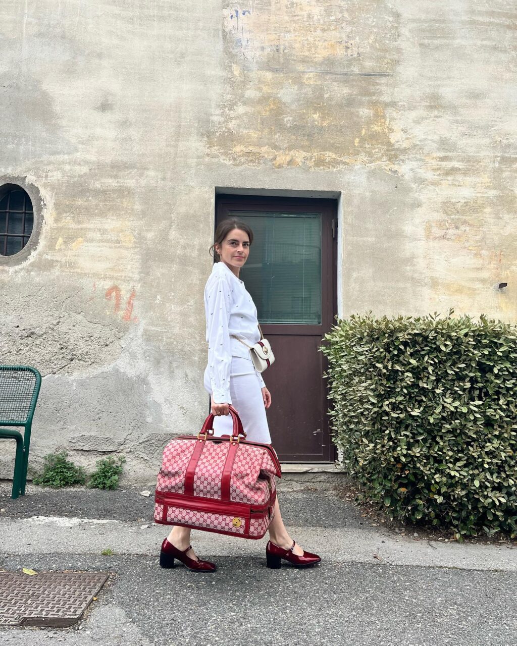 Instagram post from lepi_vintageshop. This post is in position 4.